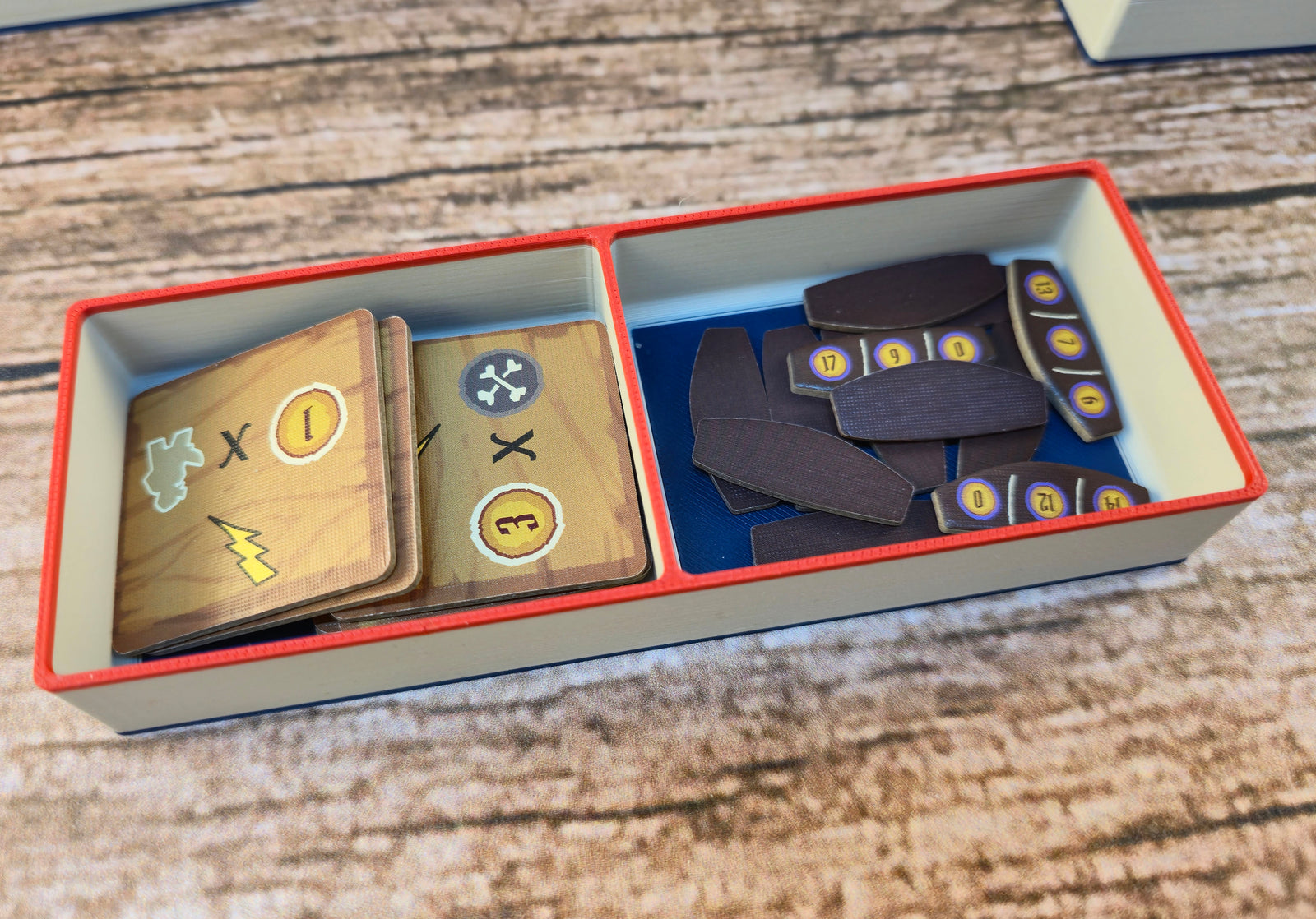 Insert für Fortunes of Scoundrel Bay