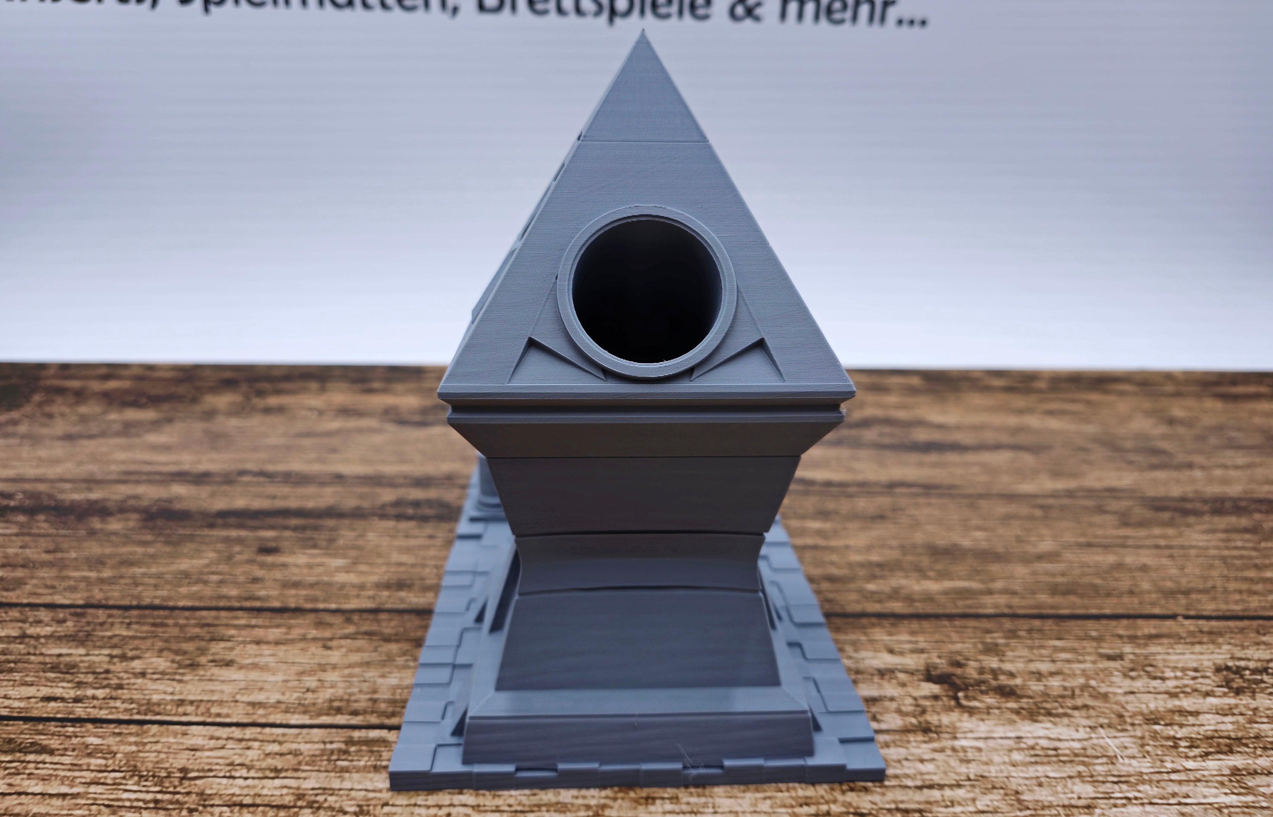 Würfelturm / Dice Tower Pyramid